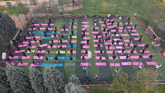 Çayırova'da ev hanımları "Matını Al Gel" etkinliğinde buluştu