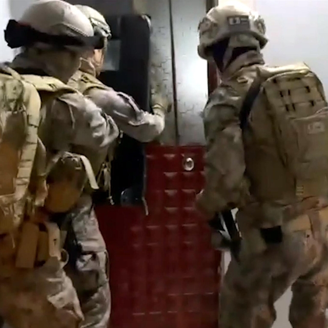 116 polisin katıldığı şafak operasyonunda 8 gözaltı