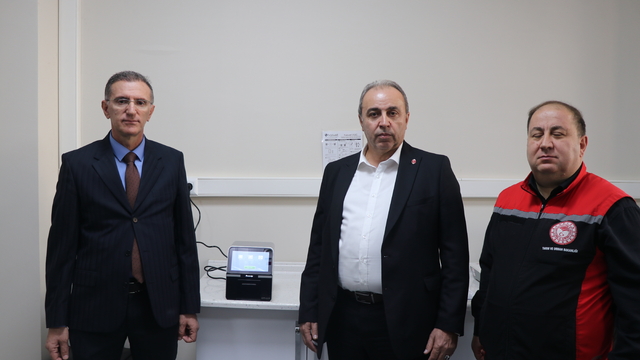 İzmir Veteriner Hekimleri Odası, Bozok Üniversitesine tıbbi cihaz bağışladı