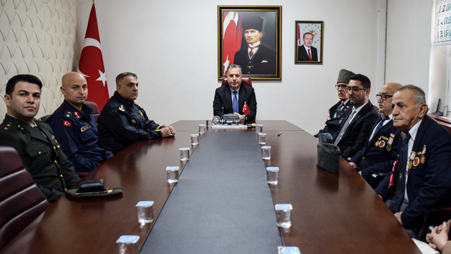 Manisalı Kıbrıs gazisi, 51 yıl sonra madalyasına kavuştu