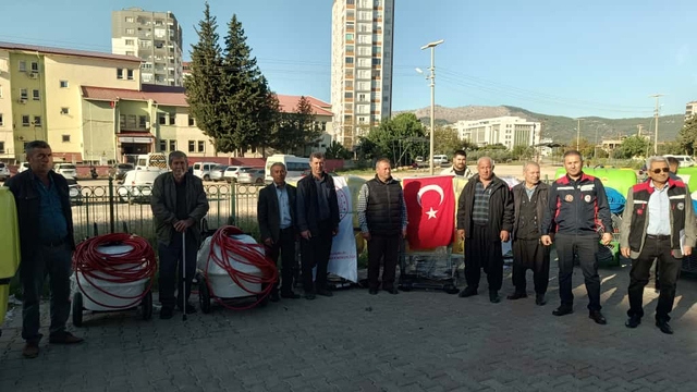 Kozan ilçesinde çiftçilere makine ve ekipman desteği verildi