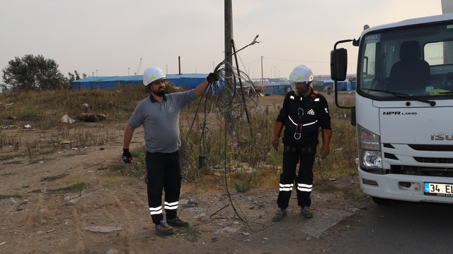 SEDAŞ'tan kaçak elektrik uyarısı: "Tespiti halinde suç duyurusu yapılır"
Tespit edilen kaçak elektriğe ağır fatura