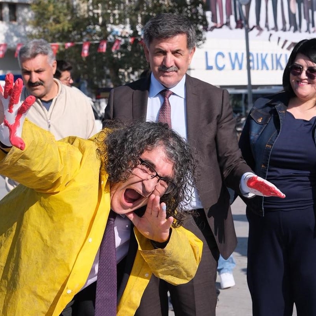 Erzincan'da el izleriyle yükselen "Şiddete Hayır" çağrısı