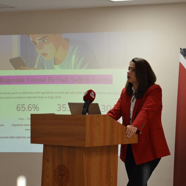 Karabük'te "Dijital Nesil ve Aile Dinamikleri" semineri düzenlendi