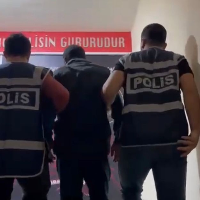 Hapis cezası bulunan firari, tavuk kümesinde yakalandı