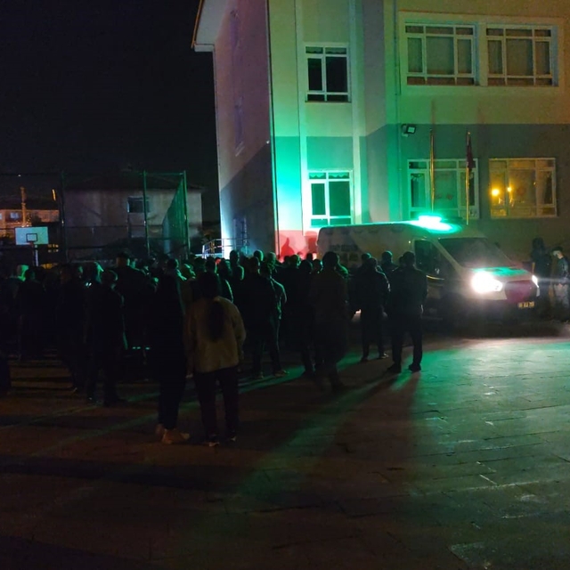 Yozgat'ta aniden fenalaşarak yere yığılan 17 yaşındaki çocuk hayatını kaybe...