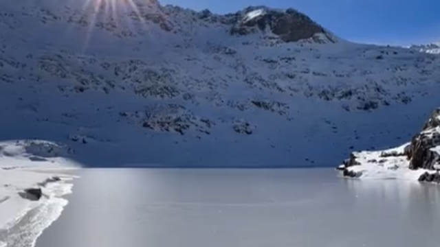 Artabel Gölleri Tabiat Parkı'nda bulunan 20'den fazla göl buz tuttu