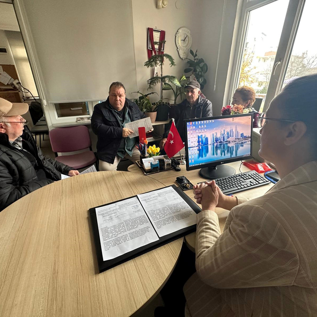 Edirne'deki muhtarlıklarda, soydaşların 'yaşam belgesi' yoğunluğu