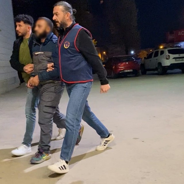 Uyuşturucu taciri otobüste yakalandı