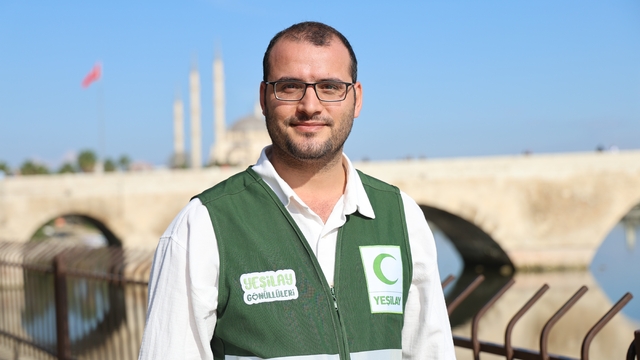 Sanal kumar bağımlılığında korkutan rakam: Yeşilay'a başvuru 20 bini geçti
Yeşilay Adana Şube Başkanı Dr. Yunus Emre Yıldırım:
"Sanal kumar, alkol ve madde bağımlılığını geçti"
"Bağımlılık, tedavisi mümkün ancak süreklilik arz eden bir aile hastalığı"