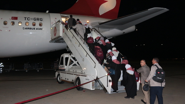 Şırnak Şerafettin Elçi Havalimanı'ndan ikinci umre seferi yapıldı