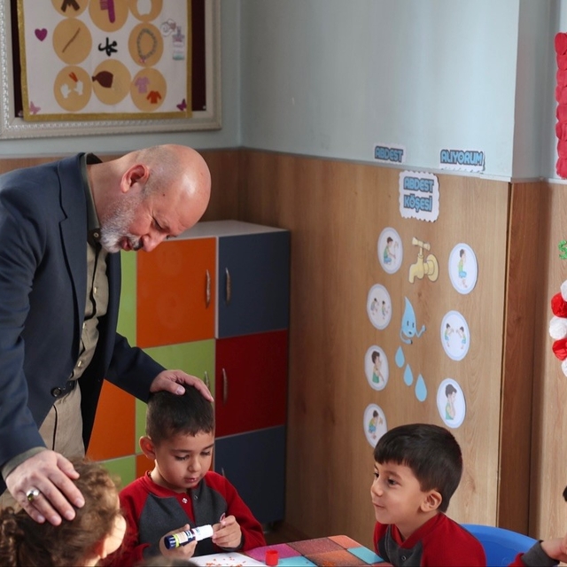 Başkan Çolakbayrakdar: "Çocuklarımızın gülüşü, bizim çalışma azmimizdir"