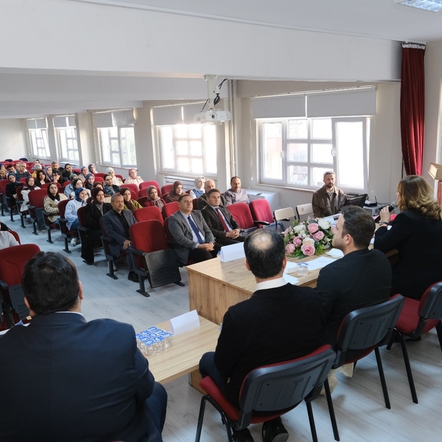 ODÜ'lü öğretmen adaylarına tecrübe aktarımı