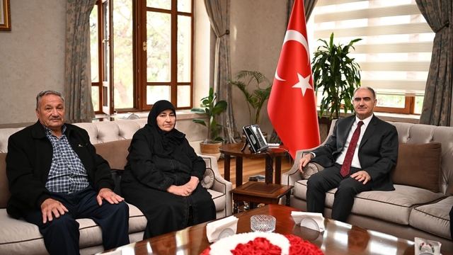 Şehit ailesinden Manisa protokolüne duygu dolu ziyaret