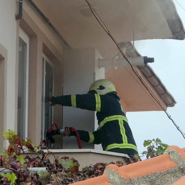 Menteşe'de evde çıkan yangın söndürüldü