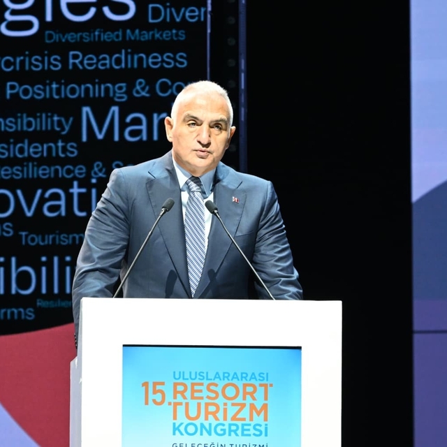 Bakan Ersoy: "Nisan-Mayıs aylarında özellikle erken rezervasyon indirimleri...