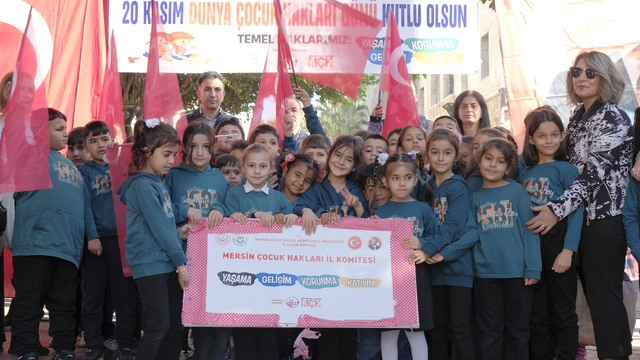 Mersin'de Dünya Çocuk Hakları Günü kutlandı