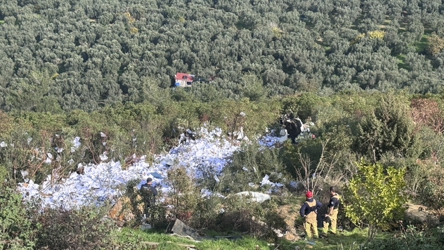 Bursa'da uçuruma devrilen kamyondaki 2 kişi öldü