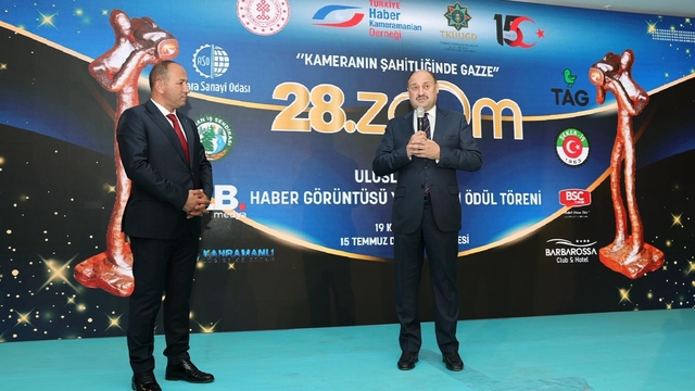 Başkan Gülpınar'a yılın en şeffaf belediye başkanı ödülü