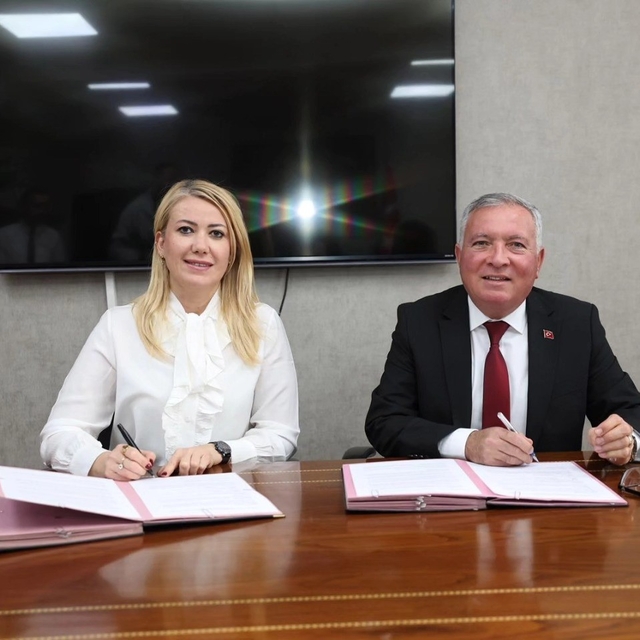 Merkezefendi ve Honaz belediyeleri 'Kardeş Şehir' protokolü imzaladı