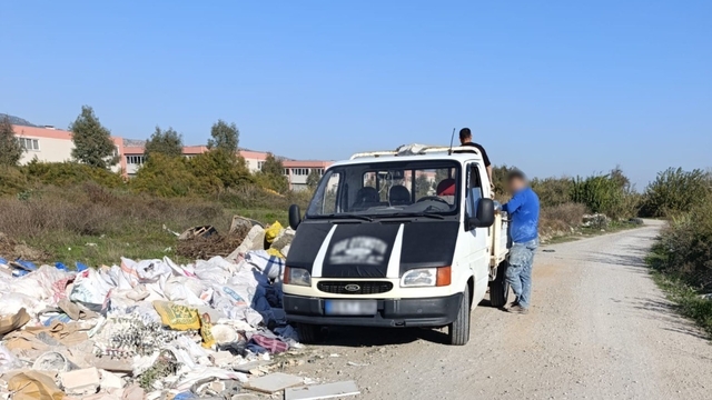 Efeler'de kaçak moloz dökümüne 47 bin TL ceza