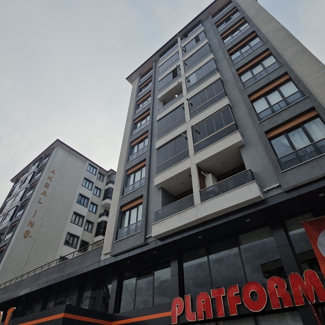 Balkondan düşen gazeteci Aykut Küçükkaya'nın annesi hayatını kaybetti