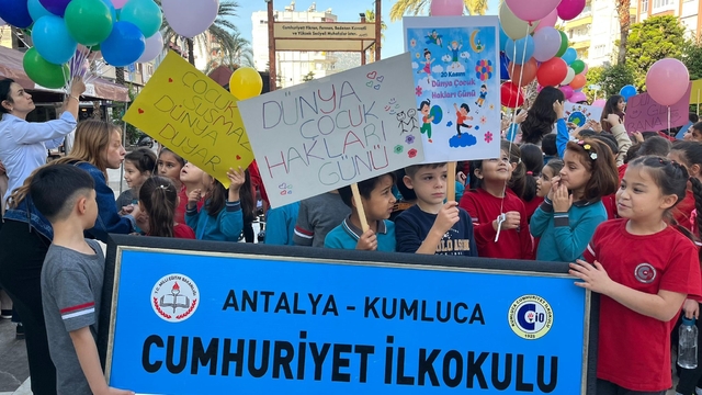 Kumluca'da "Dünya Çocuk Hakları Günü" etkinliği gerçekleştirildi