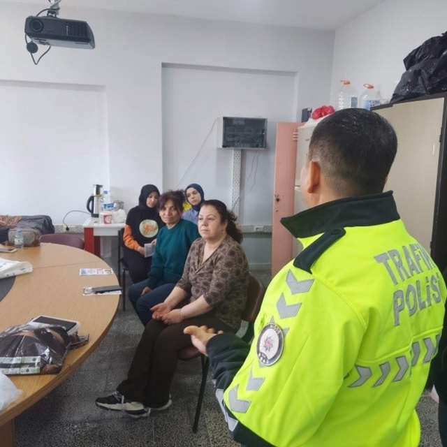 Bor İlçe Emniyet Müdürlüğü'nden bilgilendirme çalışması