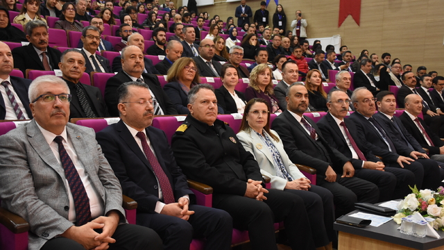 Bartın Üniversitesi'nde "8. Uluslararası AR-GE Proje Pazarı" başladı