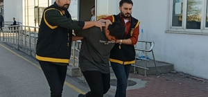 Adana'da komşu kavgası: Baba öldü, 2 oğlu yaralandı