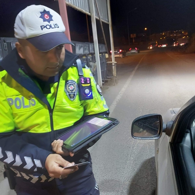 Şırnak'ta trafik polisleri tam kadro kameralı görevde