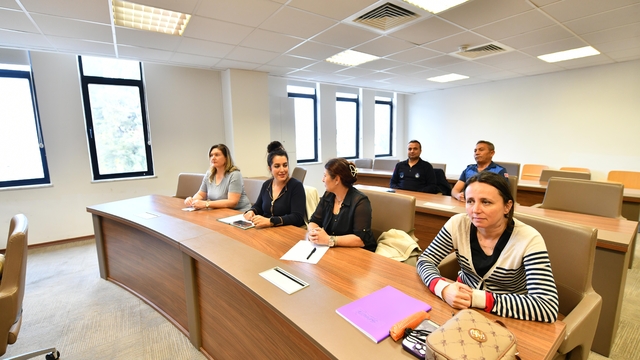 Fethiye'de kamu personeline yönelik işaret dili kursu düzenlendi