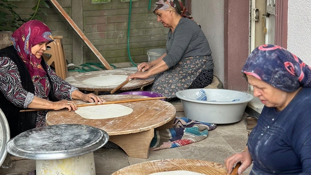 Kaynarca'da kadınlar Ramazan hazırlıklarına erken başladı