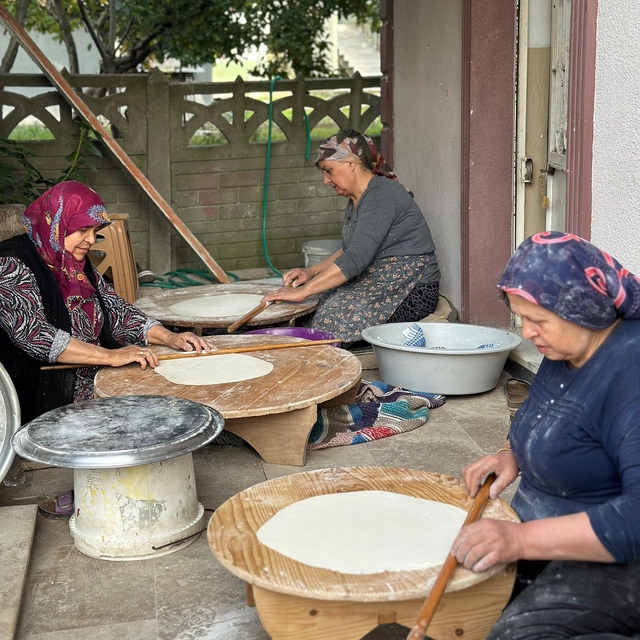 Kaynarca'da kadınlar Ramazan hazırlıklarına erken başladı
