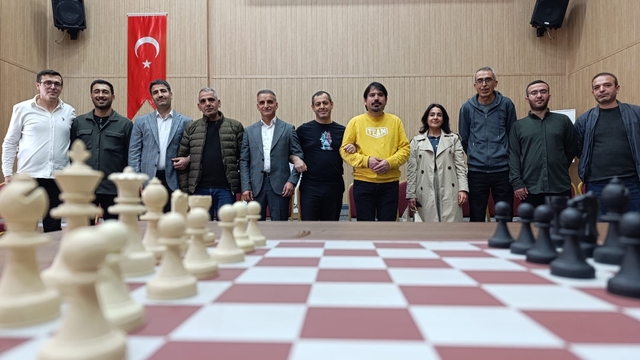 Elazığ'da düzenlenen satranç turnuvası sona erdi