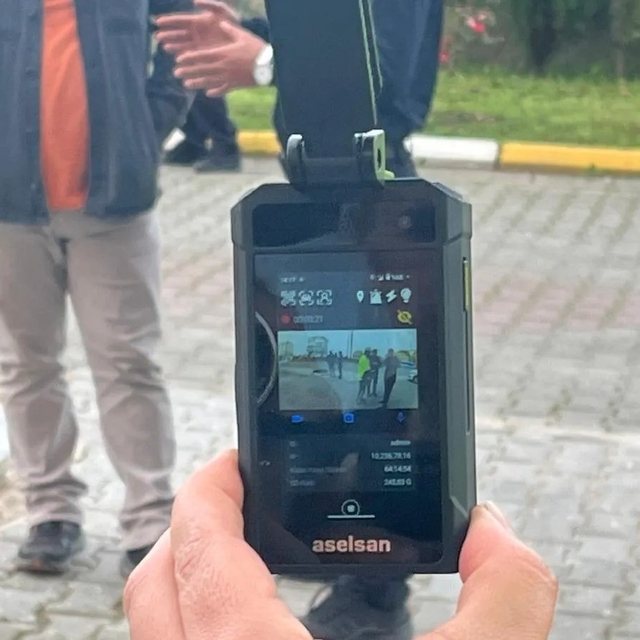 Sinop'ta trafik polislerine yaka kamerası dağıtıldı