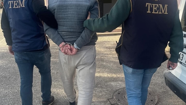 Kütahya'da FETÖ şüphelisi saklandığı evde yakalandı