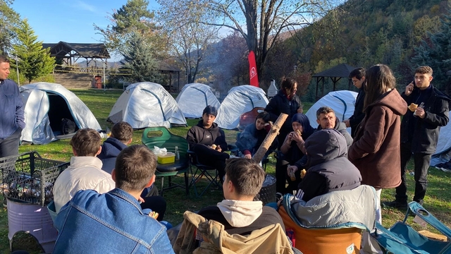Gönüllü gençler Samandere'de bir araya geldi