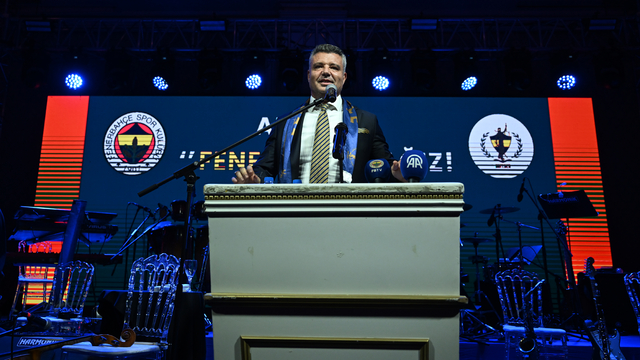 Fenerbahçe Kulübü Başkanı Sadettin Saran, HUFEDER'in 5. yıl kutlamasına katıldı