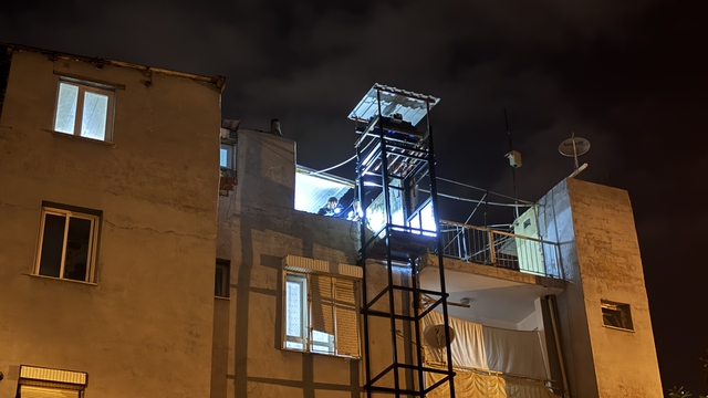 İzmir'de engelli kardeşi için yaptırdığı asansörden düşen kadın hayatını kaybetti