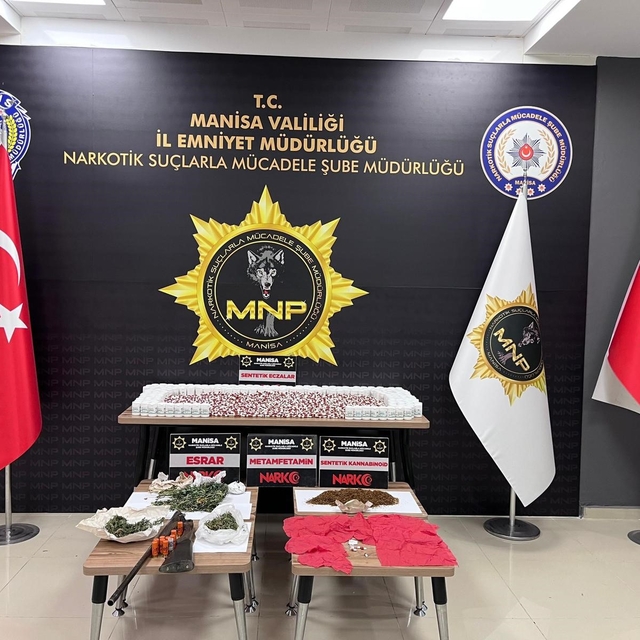 Zehir tacirlerine dev operasyon: 14 kişi tutuklandı