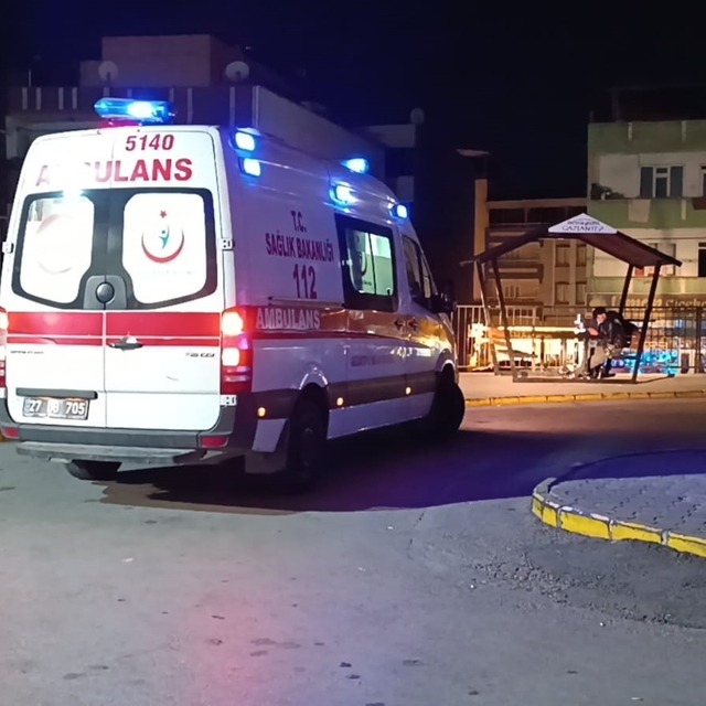 Gaziantep Geri Gönderme Merkezi'nde 56 kişi gıda zehirlenmesi şüphesiyle ha...