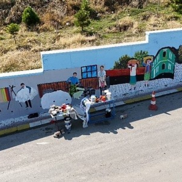 Babadağ duvar resimleriyle güzelleşiyor