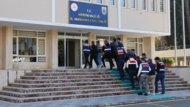 Mersin'de aranan şahıslar operasyonu: 34 şüpheli tutuklandı