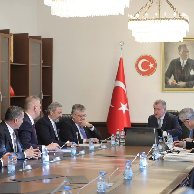 Gölcük'e çok amaçlı kapalı spor salonu müjdesi