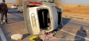 Şanlıurfa'da hafif ticari araç devrildi: 1 ölü, 3 yaralı