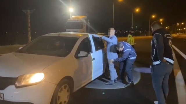 Osmaniye'de 9 düzensiz göçmen ve 3 organizatör yakalandı