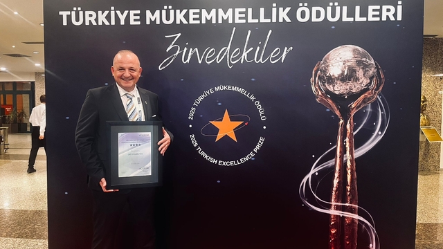 Çağ Üniversitesi "EFQM Üstün Performansta Yetkinlik 4 Yıldız Belgesi" aldı