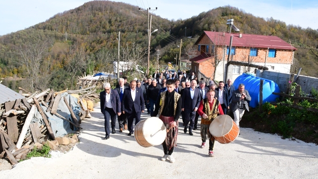 Başkan Kul: "Terme'nin en uzağıyla yakını arasına hizmet farkı yok"