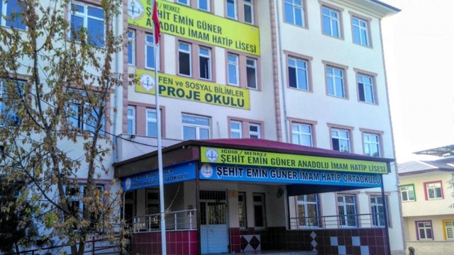 Iğdır'da bıçaklı kavga; lise öğrencisi yaralandı